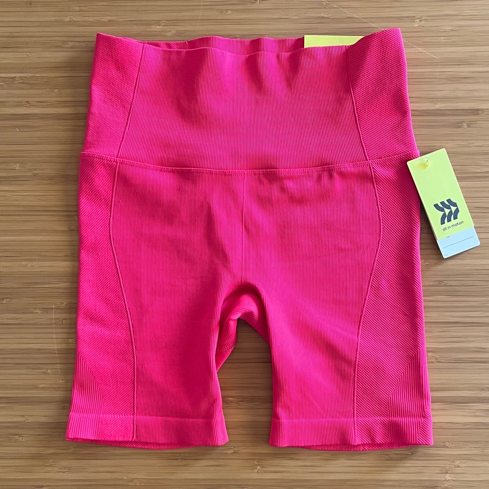 NWT All in Motion Red Seamless Core Shorts